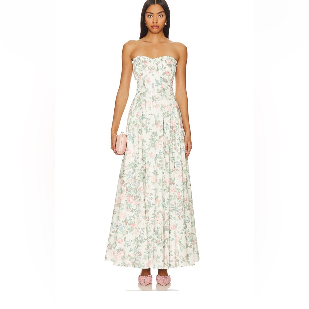 The Engagement Gown in Orchard House by Selkie